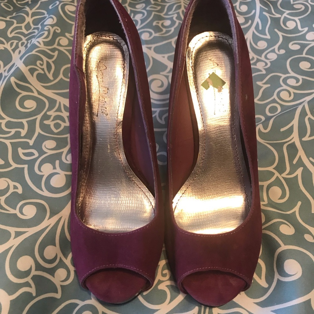 Cute Burgundy Heels!